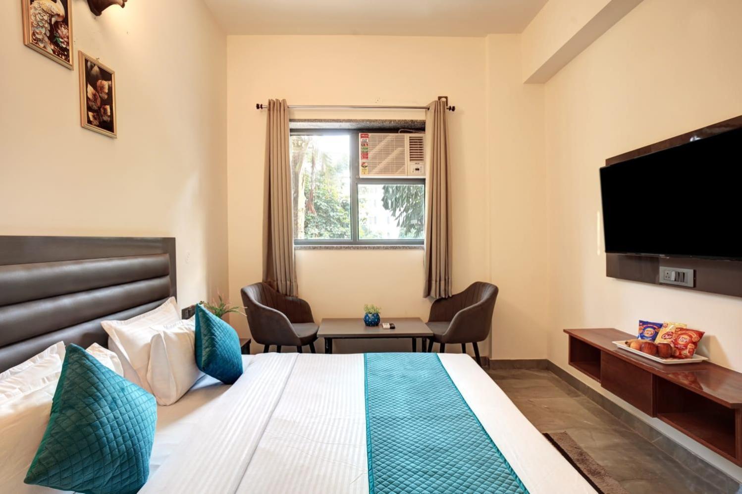 Hotel Elite Grand Near Kailash Hospital Ноида Екстериор снимка